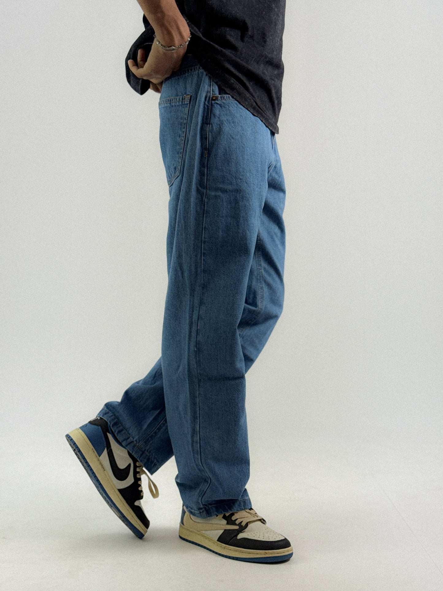 Semi Baggy Blue Denim